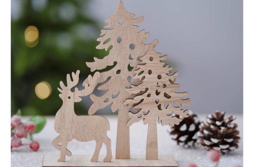 Festive wooden crafts